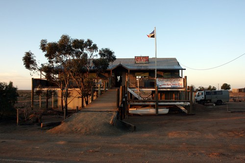 Lake Eyre Yacht Club Clubhouse October 2010 ©  SW